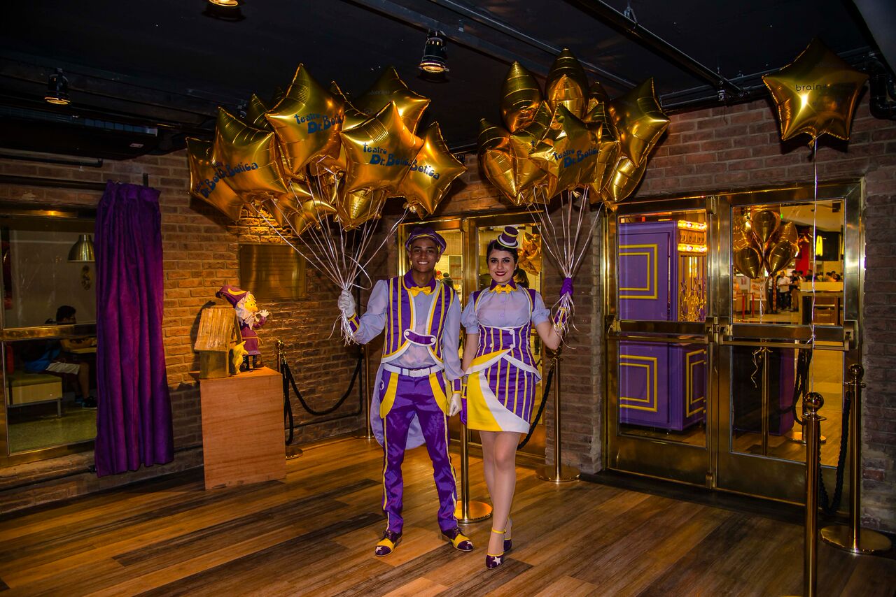 Queremos-passear-teatros-sp-teatro-DR.Botica-02.jpg